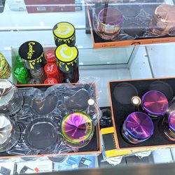 Downtown Smoke Shop aka D-Town Smoke shop - Selection