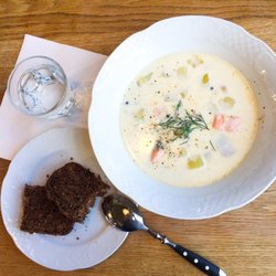 Story - Creamy salmon soup. Very delicious!