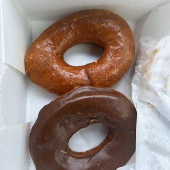 Round Rock Donuts - Glazed and chocolate donut - Bakeries Near Me - Round Rock, Texas