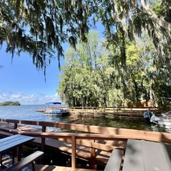 Lake Harris Hideaway - Park your boat