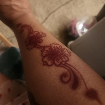 Express Weave Bar - Makeup Artists Near Me - Sacramento, California
