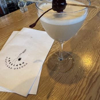 Freeland Spirits - MOON BRIDGE MAGIC - Distilleries Near Me - Portland, Oregon