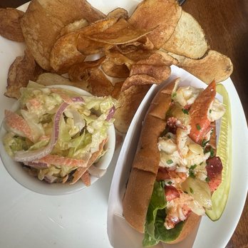 Light Horse Tavern - Lobster Roll Butter - New American Near Me - Jersey City, New Jersey Light Horse Tavern - Lobster Roll Butter - New American Near Me - Jersey City, New Jersey