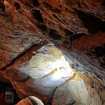 Eagle Mining - Beautiful quartz structure - Tours Near Me - Julian, California