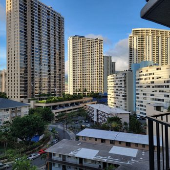 Aqua Palms Waikiki - View from 5th Floor cool tropical breezes in Hawaii. - Hotels Near Me - Honolulu, Hawaii