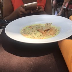 chez Marguerite et Vincent - Raviolis au saumon