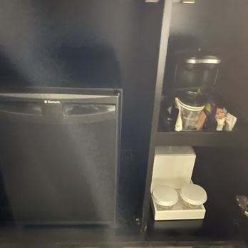 Hilton Miami Downtown - Refrigerator and coffee maker - Hotels Near Me - Miami, Florida
