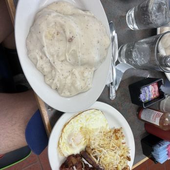 Ginger's Restaurant - Biscuit breakfast (full order of b&g, 2 strips bacon, 2 sausage links, hash brown, 2eggs) - Coffee & Tea Near Me - Raytown, Missouri