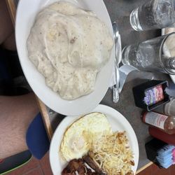 Ginger's Restaurant - Biscuit breakfast (full order of b&g, 2 strips bacon, 2 sausage links, hash brown, 2eggs)