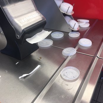 Burger King - Filthy. Didn't know the King operated like this!!! - Fast Food Near Me - Portland, Oregon