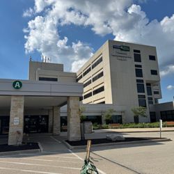 Froedtert Menomonee Falls Hospital - exterior