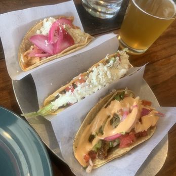 Taco Y Vino - Chicken tinga (left), Tex mex (center), blackened Baja (right) - Tacos Near Me - Dallas, Texas