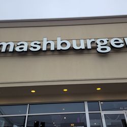 Smashburger - Outside