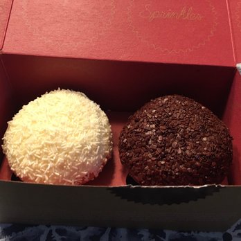 Sprinkles - Dallas - Gold standard cupcakes! - Bakeries Near Me - Dallas, Texas Sprinkles - Dallas - Gold standard cupcakes! - Bakeries Near Me - Dallas, Texas