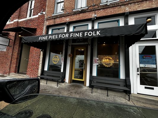 Emporium Pies by null