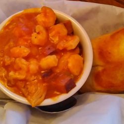 Memphis Nightclub - Cup of jambalaya with garlic toast