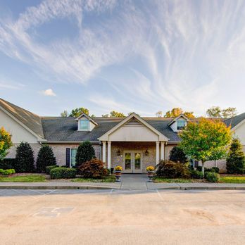 Crestview Funeral Home, Memory Gardens & Cremation - Cover - Funeral Services & Cemeteries Near Me - Gallatin, Tennessee Crestview Funeral Home, Memory Gardens & Cremation - Cover - Funeral Services & Cemeteries Near Me - Gallatin, Tennessee