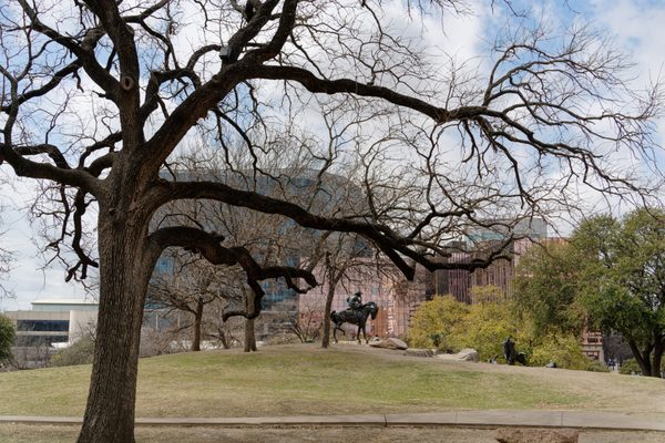 Pioneer Plaza by null