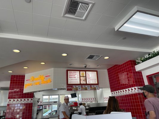 In-N-Out Burger by null