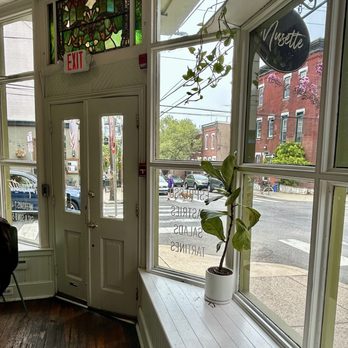 Musette - Inside - Coffee & Tea Near Me - Philadelphia, Pennsylvania Musette - Inside - Coffee & Tea Near Me - Philadelphia, Pennsylvania