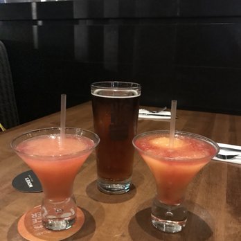 Moxies Square One Restaurant - Canadian (New) Near Me - Mississauga, Ontario Moxies Square One Restaurant - Canadian (New) Near Me - Mississauga, Ontario