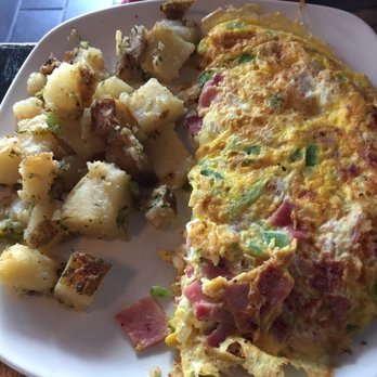 Cafe con Leche - Denver Omlette - Mexican Near Me - Chicago, Illinois Cafe con Leche - Denver Omlette - Mexican Near Me - Chicago, Illinois