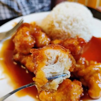 Restaurant Guan - Inside the General Tao Chicken. Lean chicken breast meat. - Chinese Near Me - Montreal, Quebec Restaurant Guan - Inside the General Tao Chicken. Lean chicken breast meat. - Chinese Near Me - Montreal, Quebec