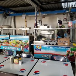 Mariscos Tito's