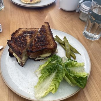 The Midway - Aged cheddar & apple grilled cheese - American Near Me - Santa Cruz, California The Midway - Aged cheddar & apple grilled cheese - American Near Me - Santa Cruz, California