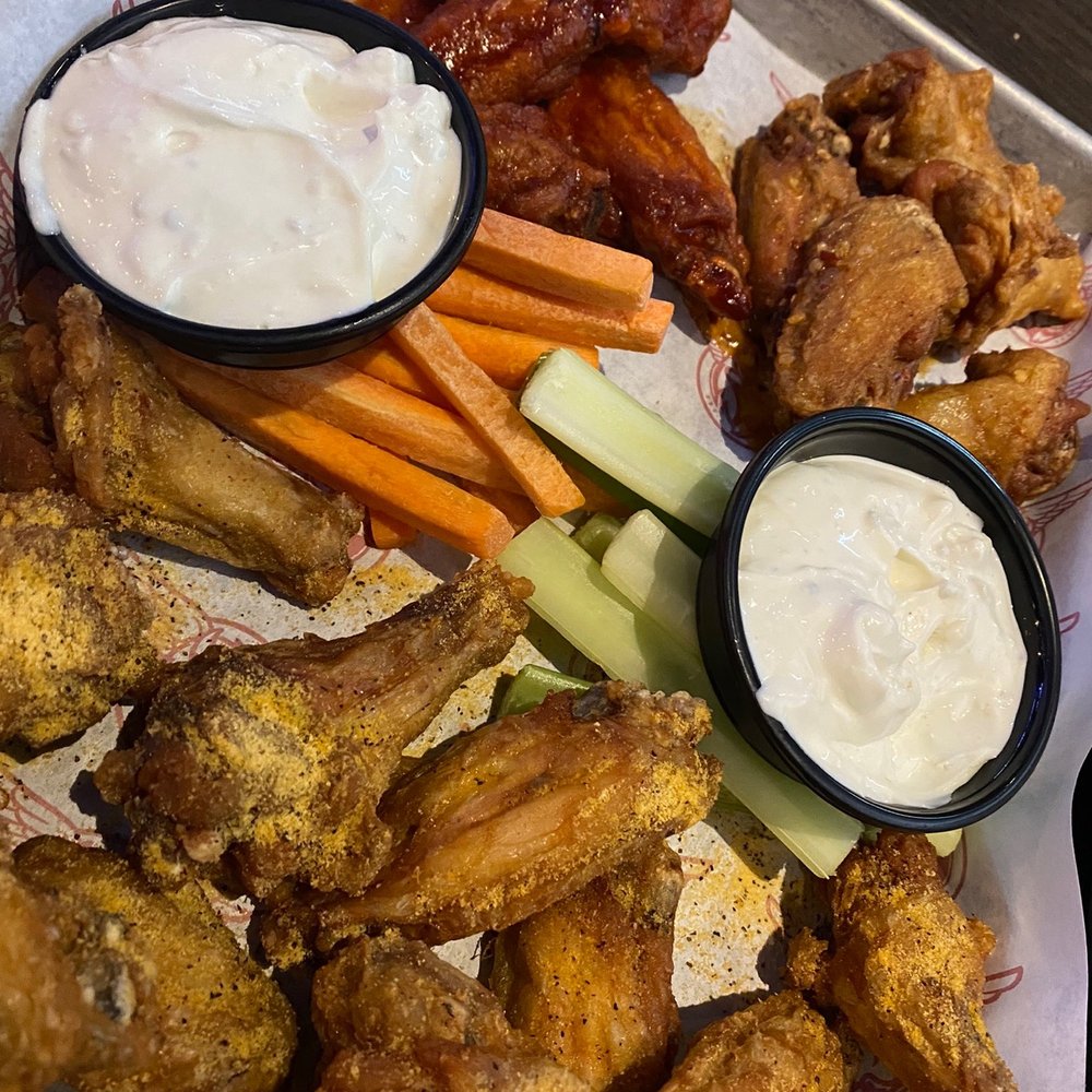 Taco Mac - Original Mild Buffalo Original Lemon Pepper Spicy Garlic - American Near Me - McDonough, Georgia