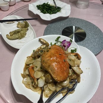 Shanghailander Palace - Asian Fusion Near Me - Hacienda Heights, California Shanghailander Palace - Asian Fusion Near Me - Hacienda Heights, California