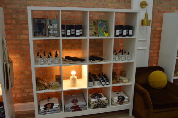 Da Book Joint by null