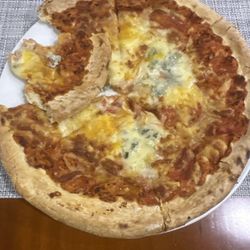 Café Praga - Pizza de queso
