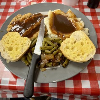 Vazquez Restaurant Seafood & Po-Boy - Country fried Breaded Steak w/ Mashed Potato & Gravy - Seafood Near Me - Covington, Louisiana Vazquez Restaurant Seafood & Po-Boy - Country fried Breaded Steak w/ Mashed Potato & Gravy - Seafood Near Me - Covington, Louisiana