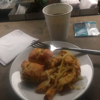 KLM Crown Lounge 52 - Hot food (chicken curry puffs & veggie pasta) - Airport Lounges Near Me - Schiphol, New Hampshire KLM Crown Lounge 52 - Hot food (chicken curry puffs & veggie pasta) - Airport Lounges Near Me - Schiphol, New Hampshire