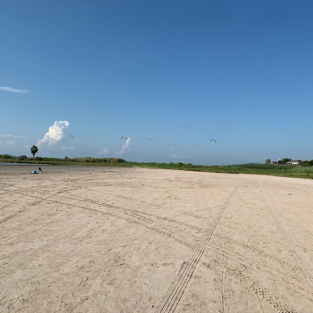 El Jardin Del Mar - El Jardin Del Mar - Beaches Near Me - Seabrook, Texas