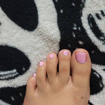 Varnish Lab - The nail polish from the feet weren't the best but they shaped it nice. - Nail Salons Near Me - Playa Vista, California