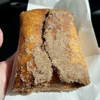 Buc-ee's - Fried apple pie - Convenience Stores Near Me - Brunswick, Georgia