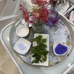 Posh Nail Bar - Lavender and mint setup