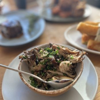Limewood Bar & Restaurant - Roasted Maitake Mushrooms - New American Near Me - Berkeley, California Limewood Bar & Restaurant - Roasted Maitake Mushrooms - New American Near Me - Berkeley, California