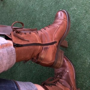 BODELLâS SHOES - 32 Photos & 70 Reviews - 4190 N Viking Way, Long Beach, CA - Yelp