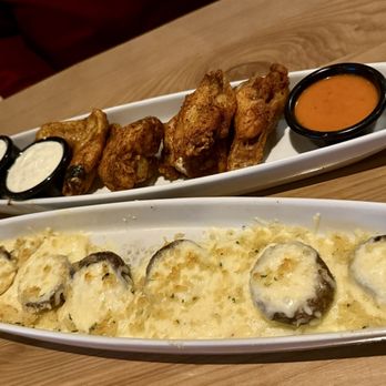 LongHorn Steakhouse - Seasoned Steakhouse Wings White Cheddar Stuffed Mushrooms A delish - American Near Me - Rocky Hill, Connecticut LongHorn Steakhouse - Seasoned Steakhouse Wings White Cheddar Stuffed Mushrooms A delish - American Near Me - Rocky Hill, Connecticut