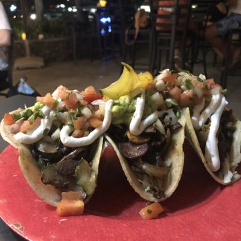 Moku Roots - Vegan Tacos  yum - Vegan Near Me - Kula, Hawaii