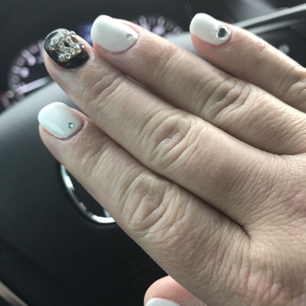 Dopamine Nails - Coco Chanel - Nail Salons Near Me - Keizer, Oregon