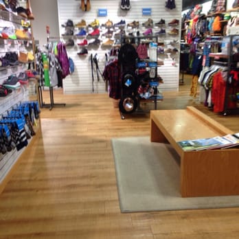 コロンビアショップ Sporting Goods 名駅1丁目1 4 名古屋市 中村区 愛知県 Japan Phone Number Yelp