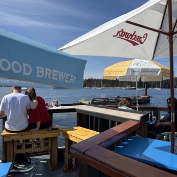 Dinghy Dock - Pubs Near Me - Nanaimo, British Columbia Dinghy Dock - Pubs Near Me - Nanaimo, British Columbia