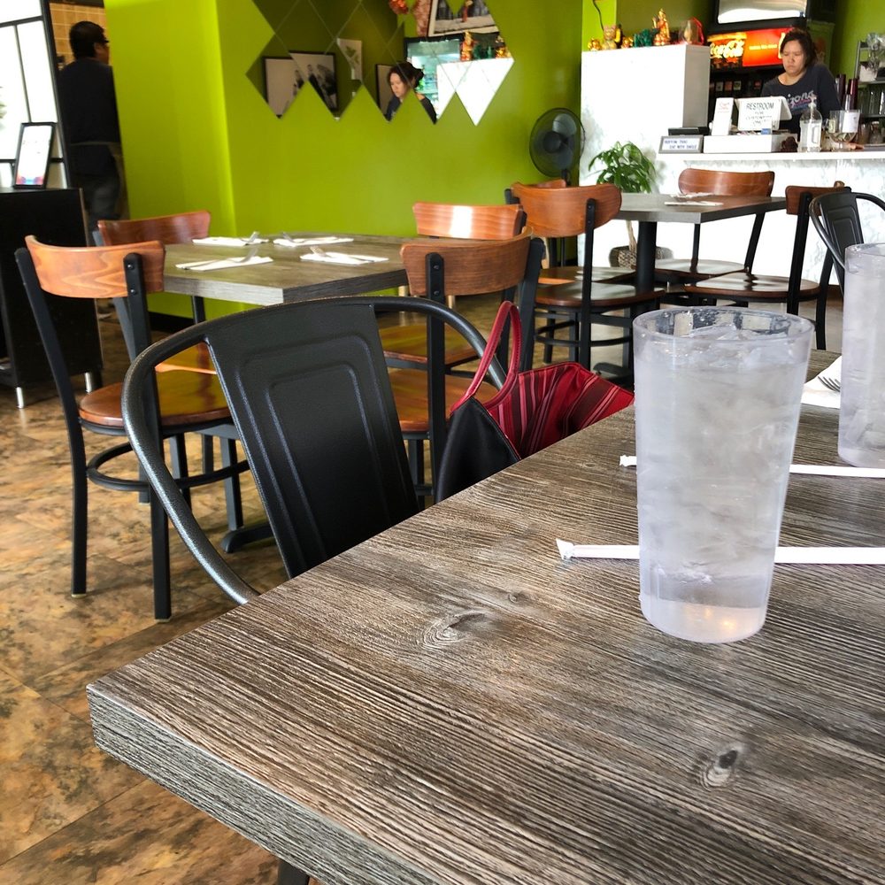 Royyim Thai - Dining area - Thai Near Me - Mesa, Arizona Royyim Thai - Dining area - Thai Near Me - Mesa, Arizona