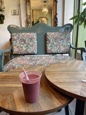 Limoo, La Maison du Smoothie et Cafe by null
