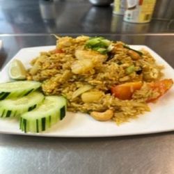 Padthai On Earth - Pineapple Fried Rice