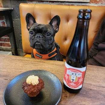 Ruby Café - Breakfast & Brunch Near Me - Montreal, Quebec Ruby Café - Breakfast & Brunch Near Me - Montreal, Quebec